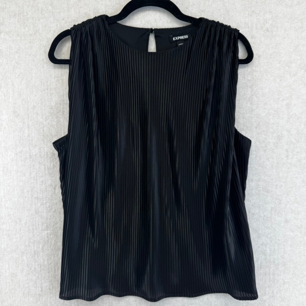 Womens Medium Black Accordion Pleated Sleeveless Keyhole Back Blouse Top Express